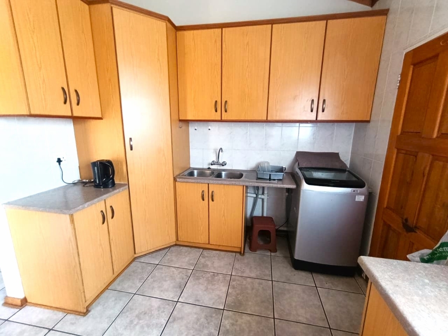 2 Bedroom Property for Sale in Langenhovenpark Free State